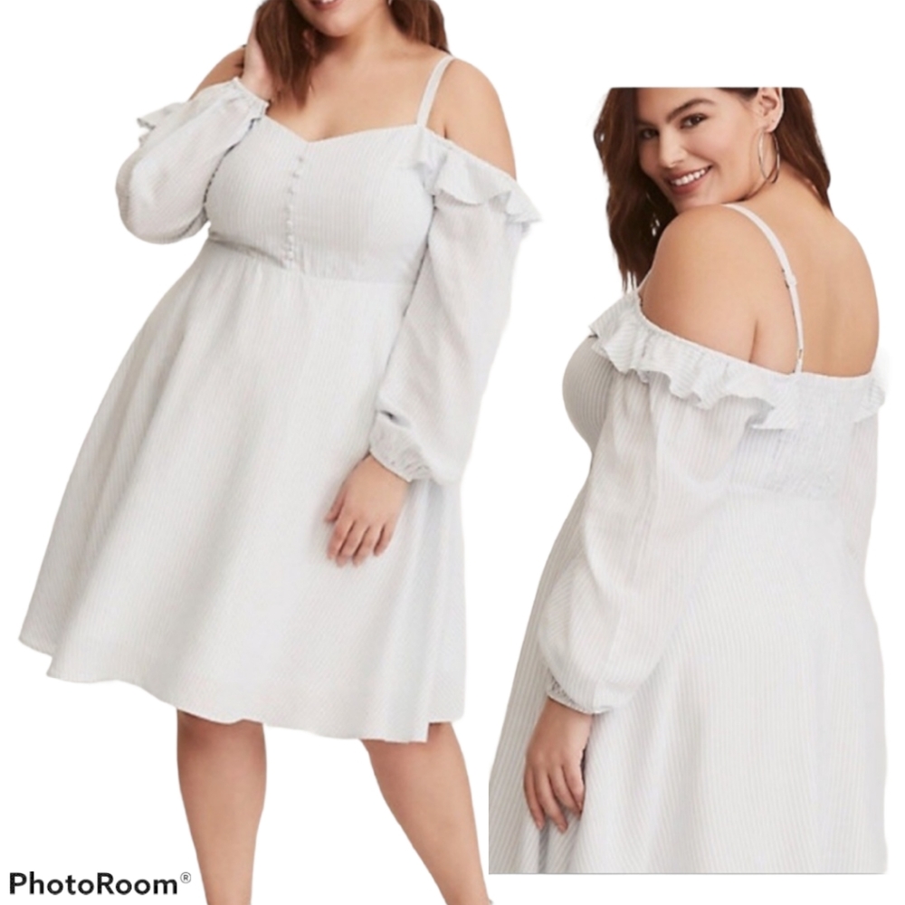 Torrid Dress, Plus Size 4